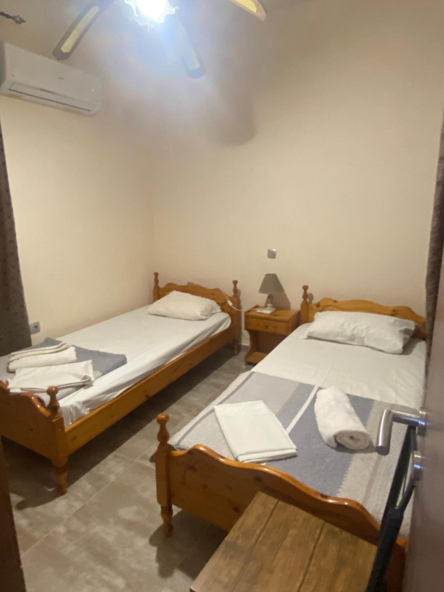 Despinas Seafront Apartments,شاراكي المظهر الخارجي الصورة